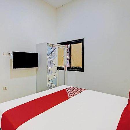 Oyo 92435 Sunlo Cozy Home Family Homestay Syariah Surabaya Eksteriør bilde
