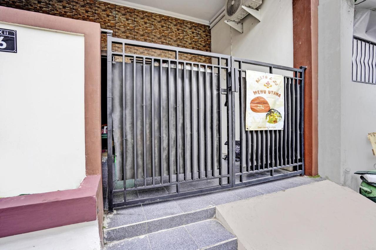 Oyo 92435 Sunlo Cozy Home Family Homestay Syariah Surabaya Eksteriør bilde