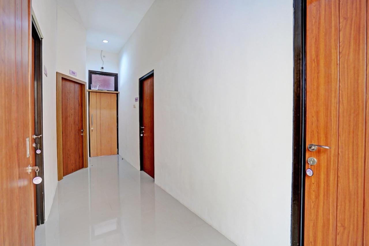 Oyo 92435 Sunlo Cozy Home Family Homestay Syariah Surabaya Eksteriør bilde